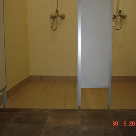 Hostel Vintsi